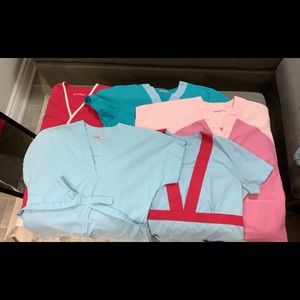 5 piece bundle of women’s scrub tops s